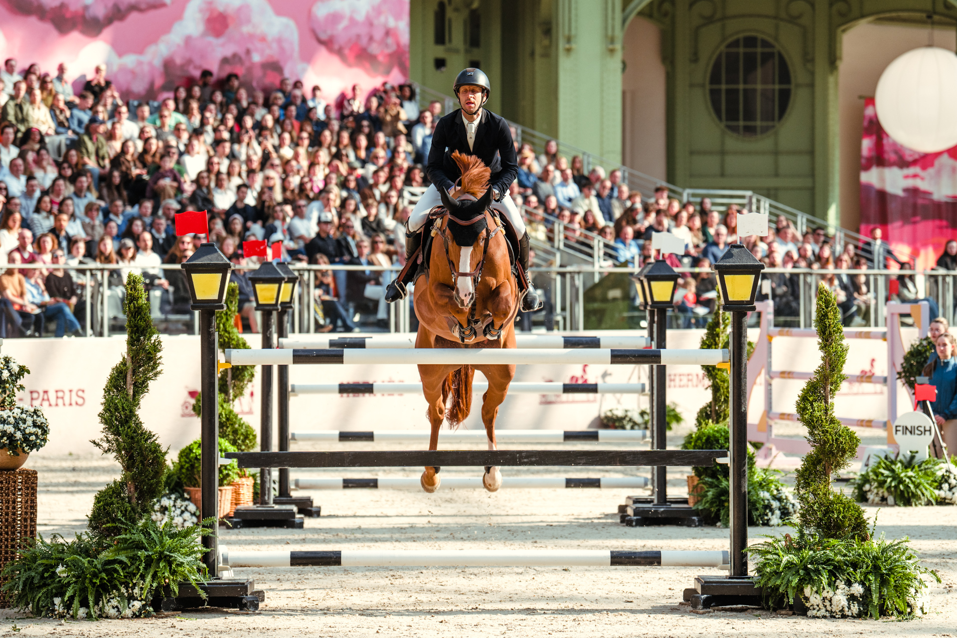 Pieter Devos on Jarina J at Le Saut Hermès